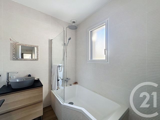 maison à vendre - 5 pièces - 142.3 m2 - LA FORET FOUESNANT - 29 - BRETAGNE - Century 21 Rg Immo